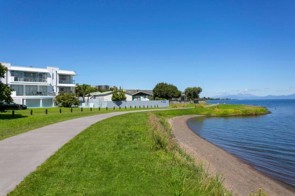 Waimahana - Luxury By The Lake Taupo Zewnętrze zdjęcie